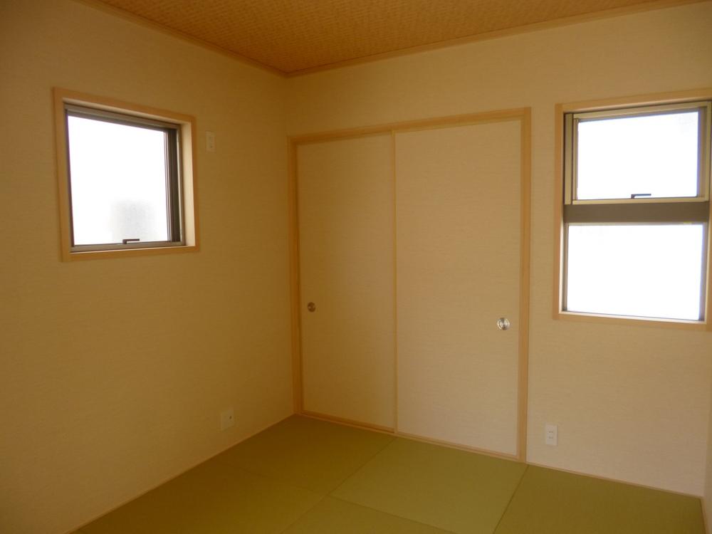 Non-living room. (August 2013) Shooting