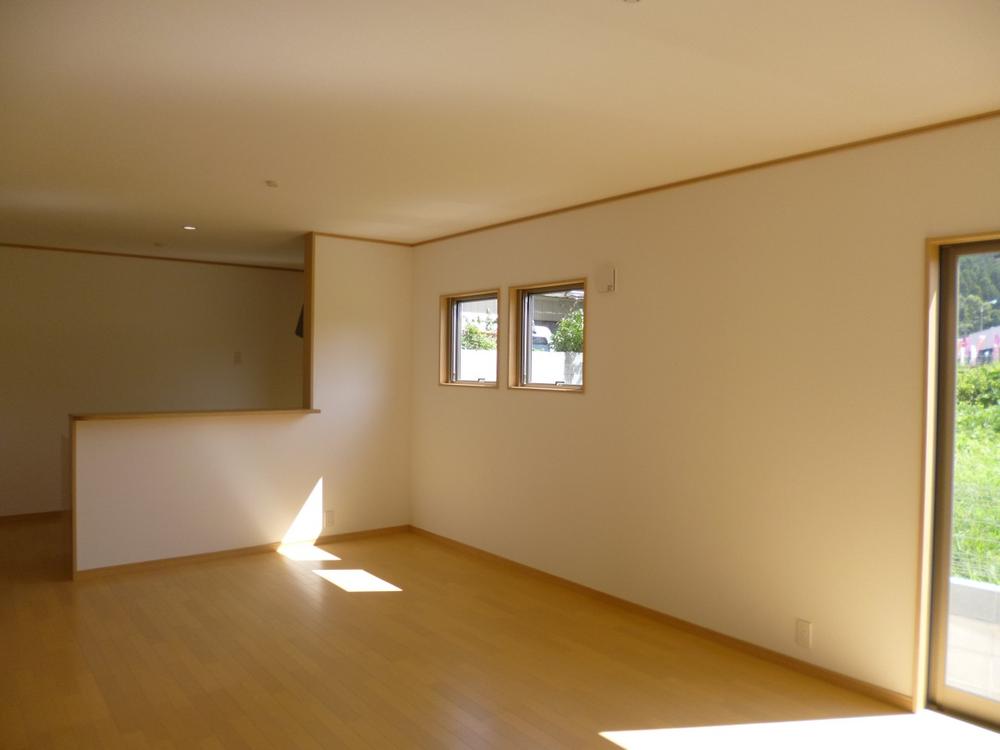 Living. (August 2013) Shooting