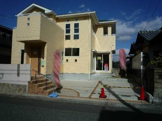 Local appearance photo