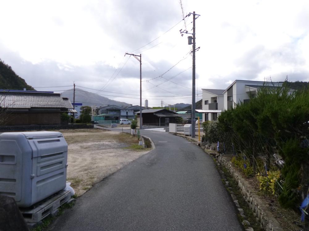 Local photos, including front road