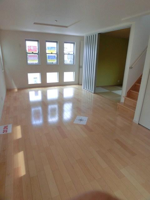 Living. Room (August 2013) Shooting