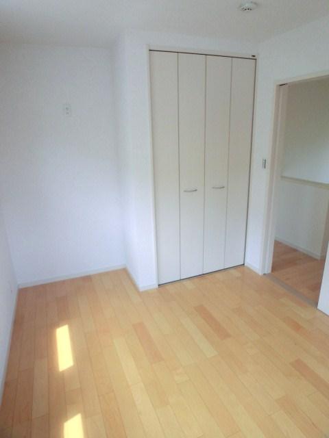 Non-living room. Room (August 2013) Shooting