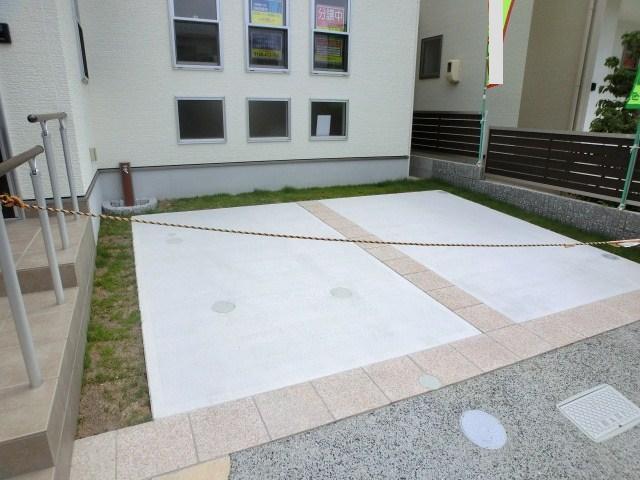 Parking lot. Local (August 2013) Shooting