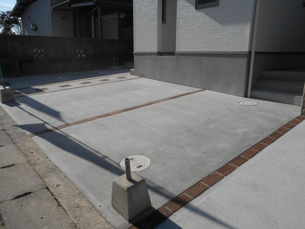 Parking lot. Local (12 May 2013) Shooting