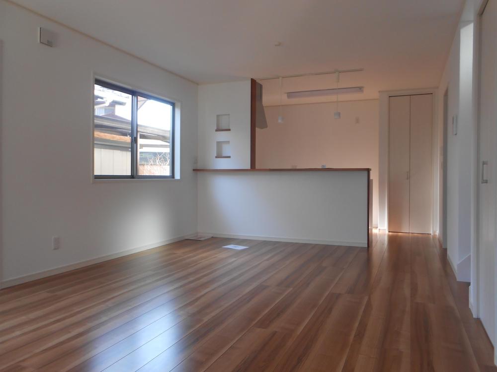 Living. Local (12 May 2013) Shooting