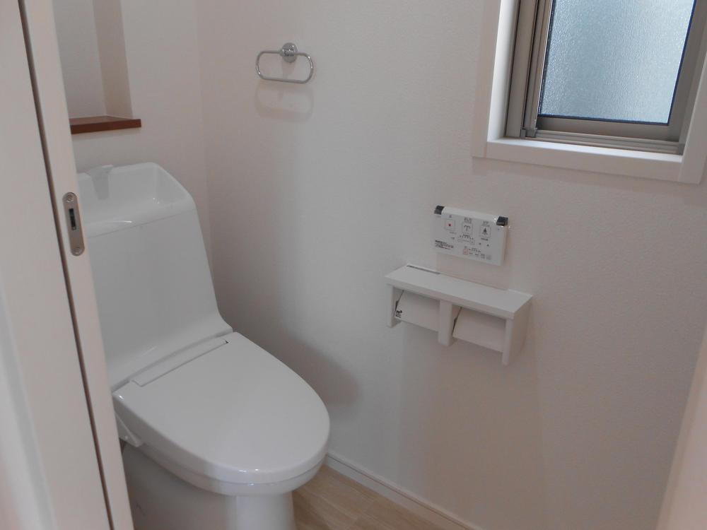 Toilet. Local (12 May 2013) Shooting