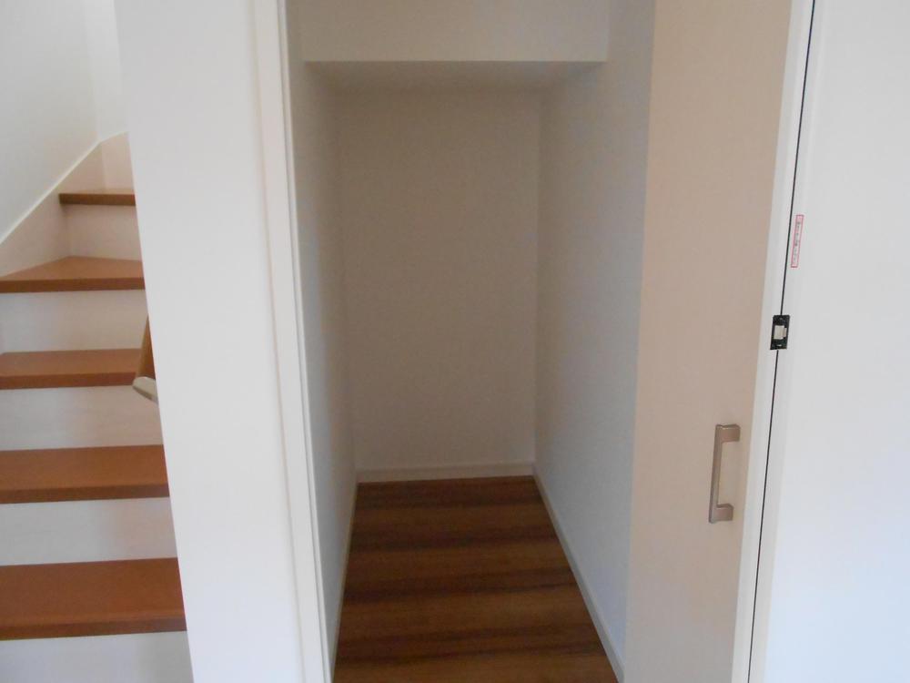 Receipt. Local (12 May 2013) Shooting