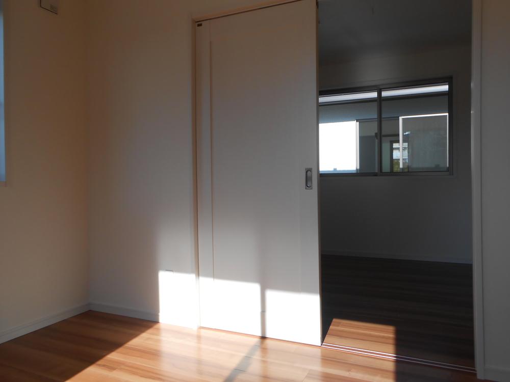 Non-living room. Local (12 May 2013) Shooting