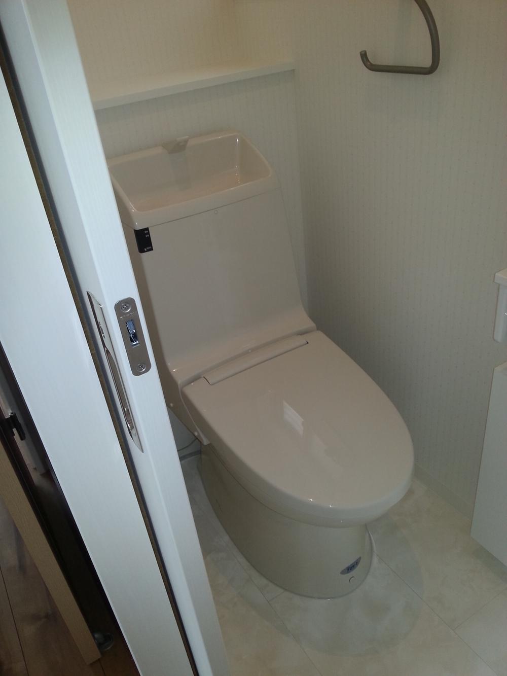 Toilet. Indoor (June 2013) Shooting