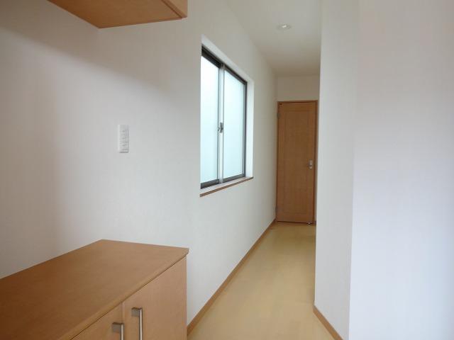 Other introspection. There are large windows in Hall, It is bright