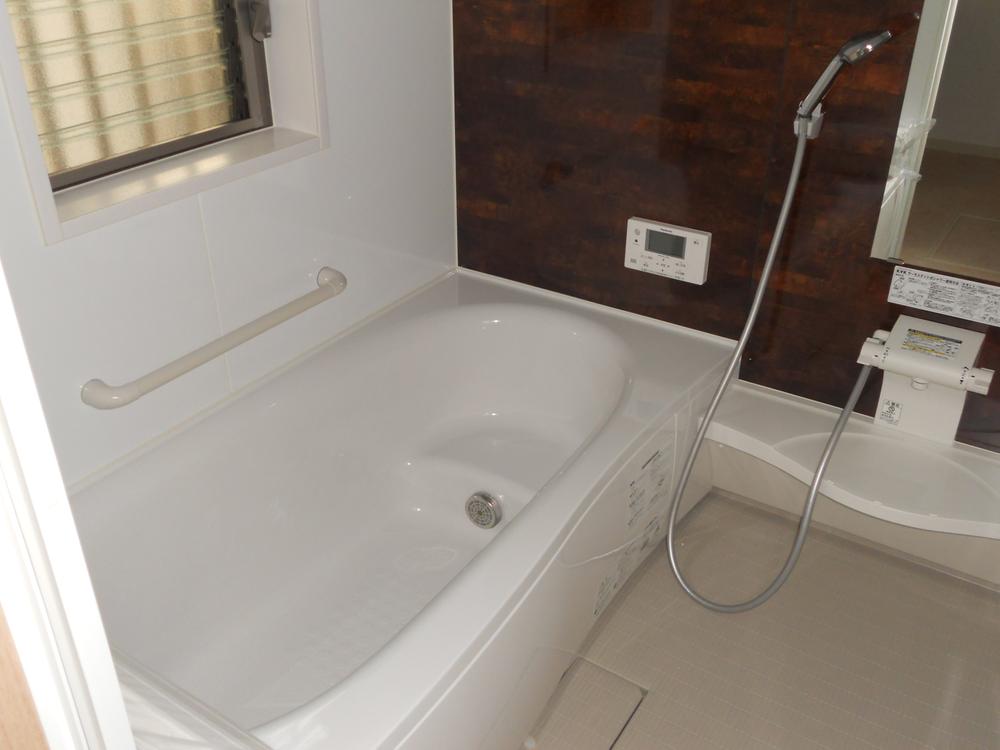 Bathroom. It is the unit bus one tsubo type, Of course there still is. 