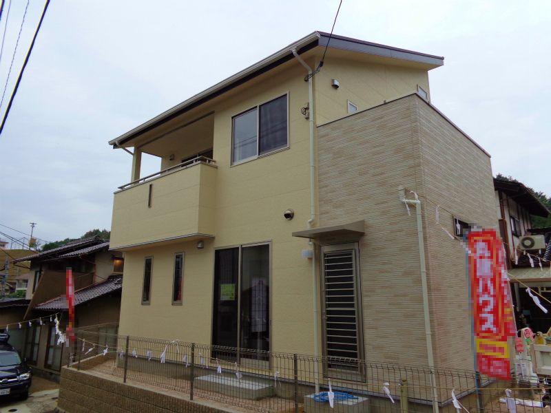 Local photos, including front road