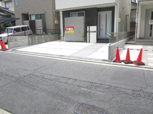 Local photos, including front road. Local (June 2013) Shooting