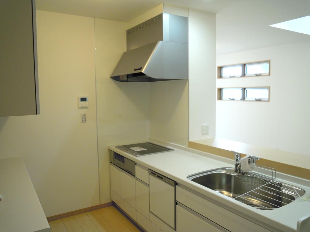 Kitchen. Indoor (June 2013) Shooting