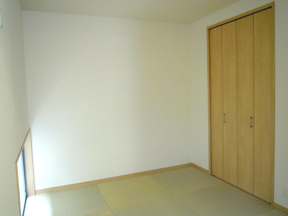 Non-living room. Indoor (June 2013) Shooting