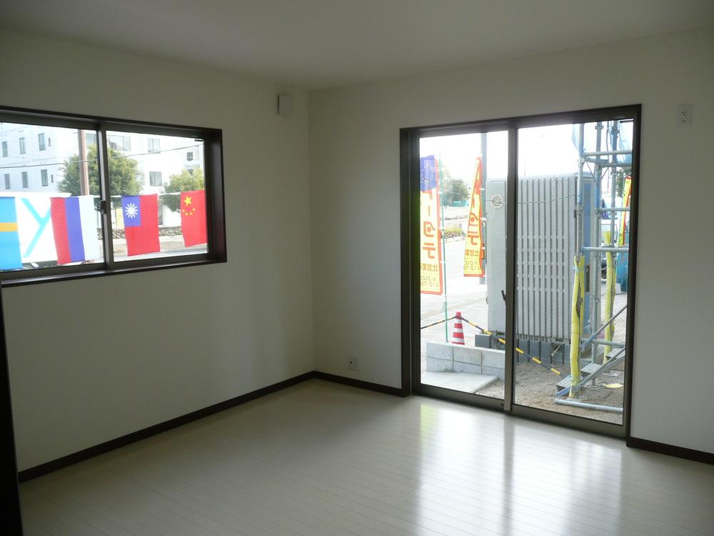 Non-living room. Indoor (February 2012) Shooting