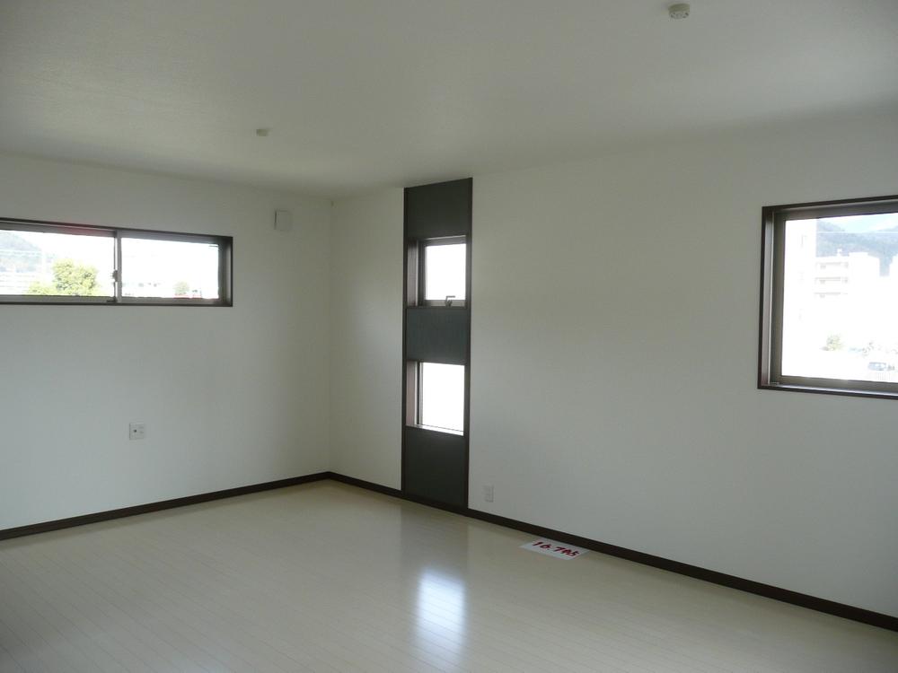 Non-living room. Indoor (February 2012) Shooting