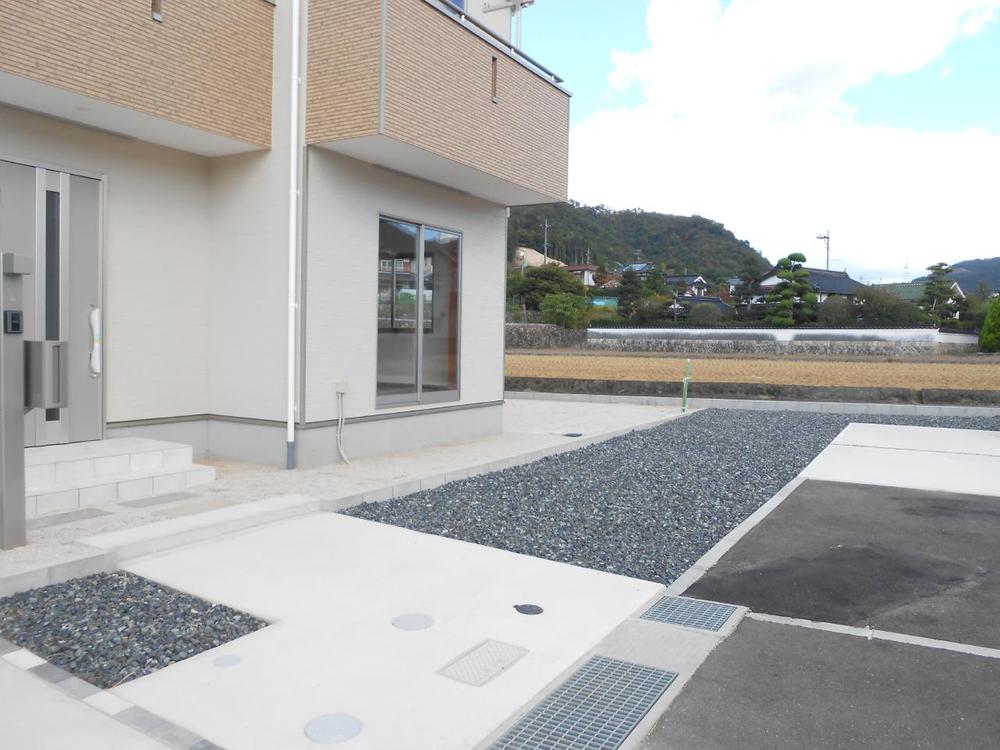 Parking lot. (November 2013) Shooting