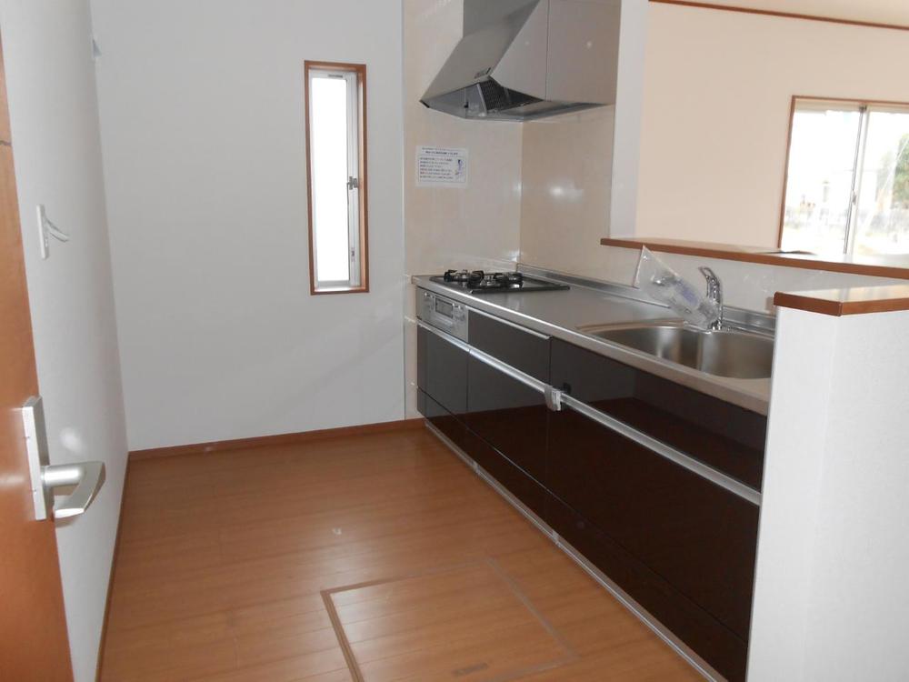 Kitchen. (November 2013) Shooting