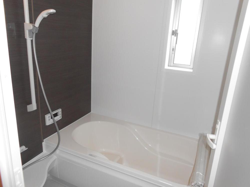 Bathroom. (November 2013) Shooting