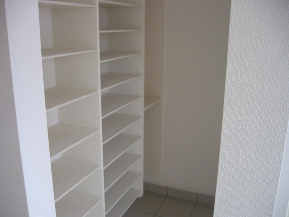 Other introspection. Room (May 2013) Shooting