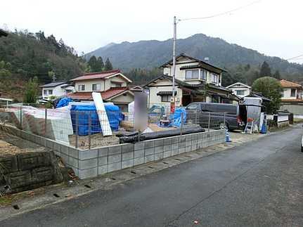 Local photos, including front road