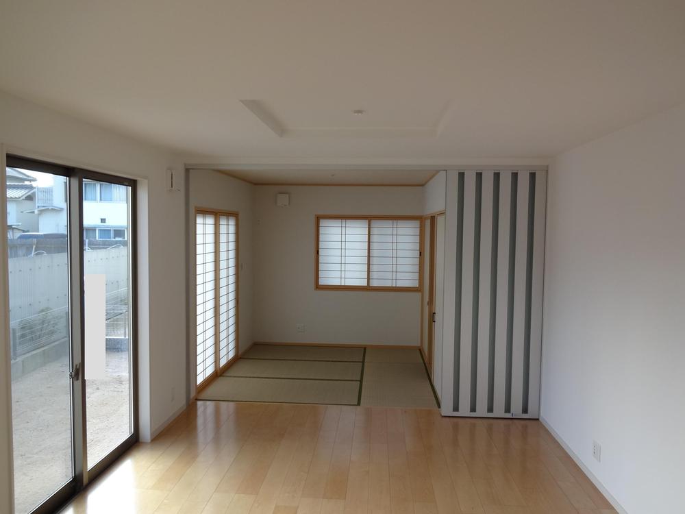 Living. Indoor (10 May 2013) Shooting 1st floor LDK17.12 Pledge Japanese-style room 4.5 Pledge The view from the kitchen side