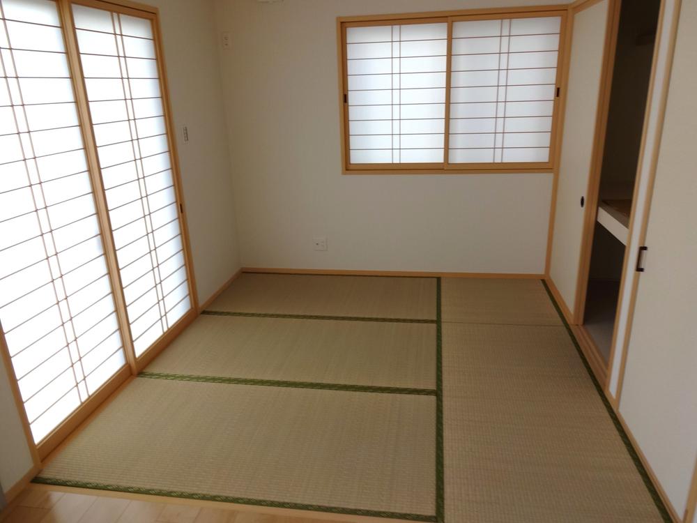 Non-living room. Indoor (10 May 2013) Shooting