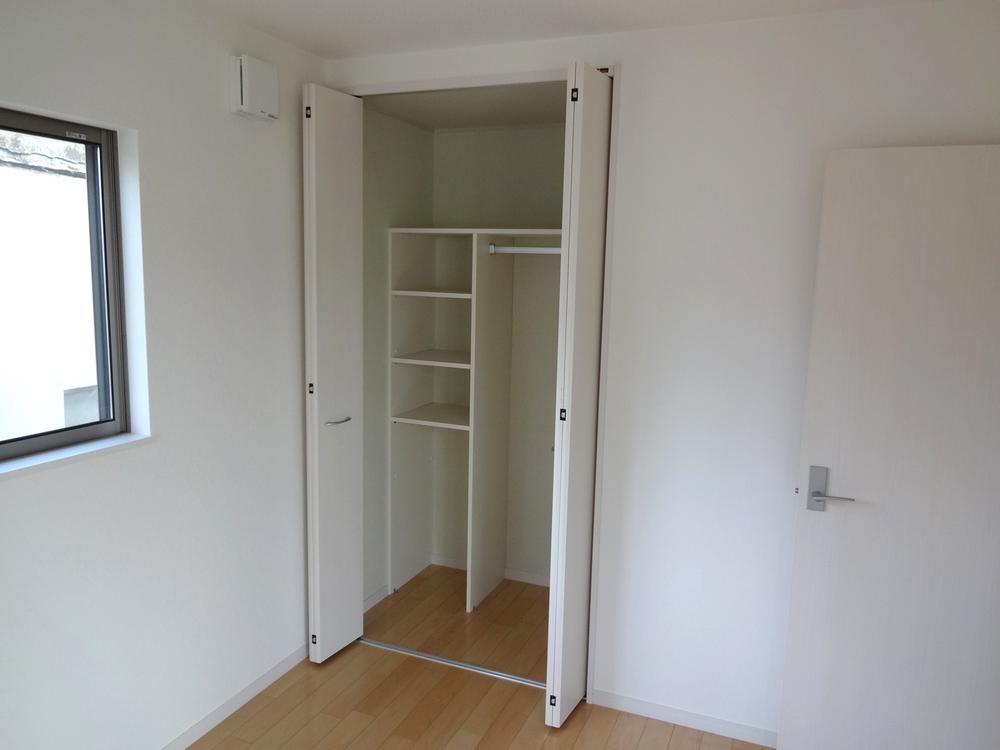 Non-living room. Indoor (10 May 2013) Shooting