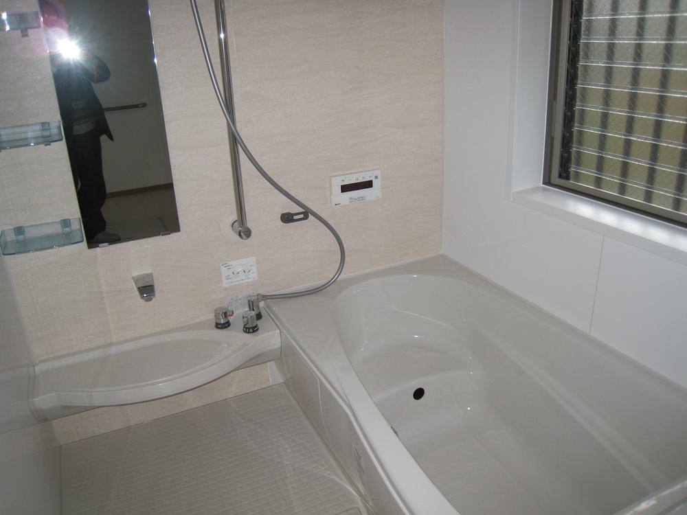 Bathroom. Indoor (April 2012) shooting