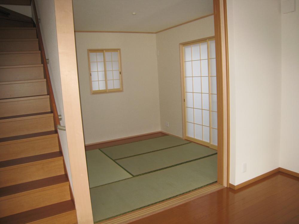 Non-living room. Indoor (April 2012) shooting