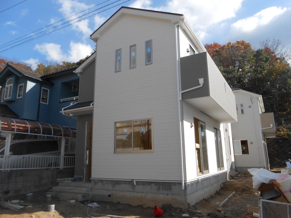 Local appearance photo. Local (12 May 2013) Shooting