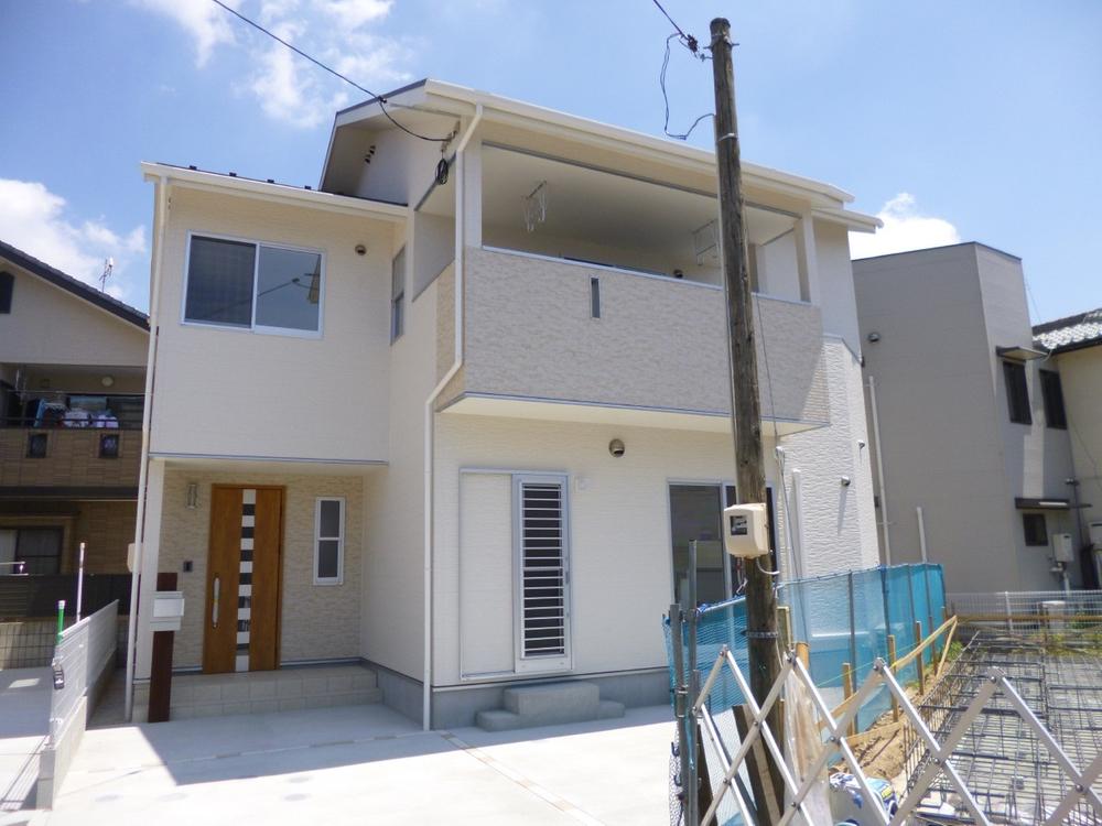 Local appearance photo. Local (July 2013) Shooting