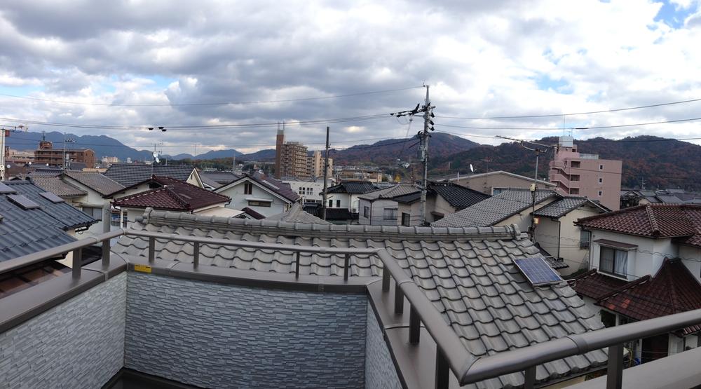 View photos from the dwelling unit