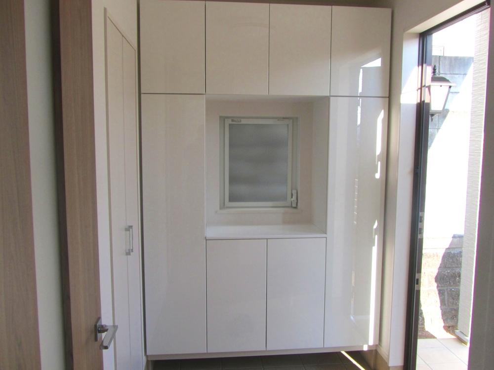 Entrance. Entrance shoes BOX