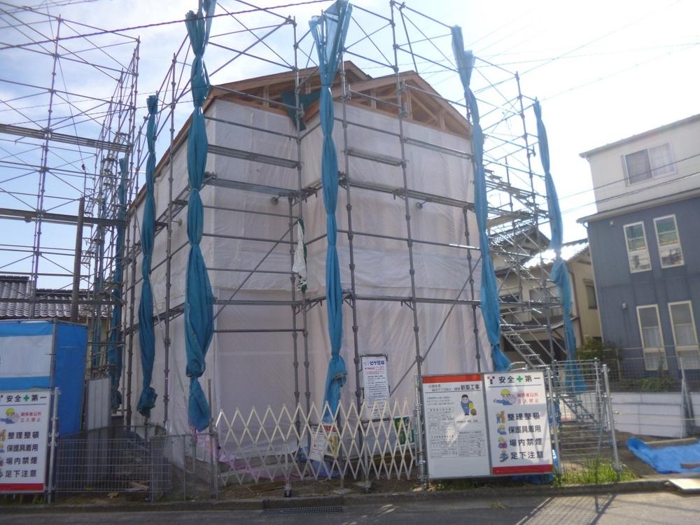 Local appearance photo. Local (10 May 2013) Shooting