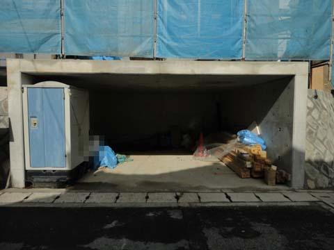 Local appearance photo. November 19, shooting Parking Lot