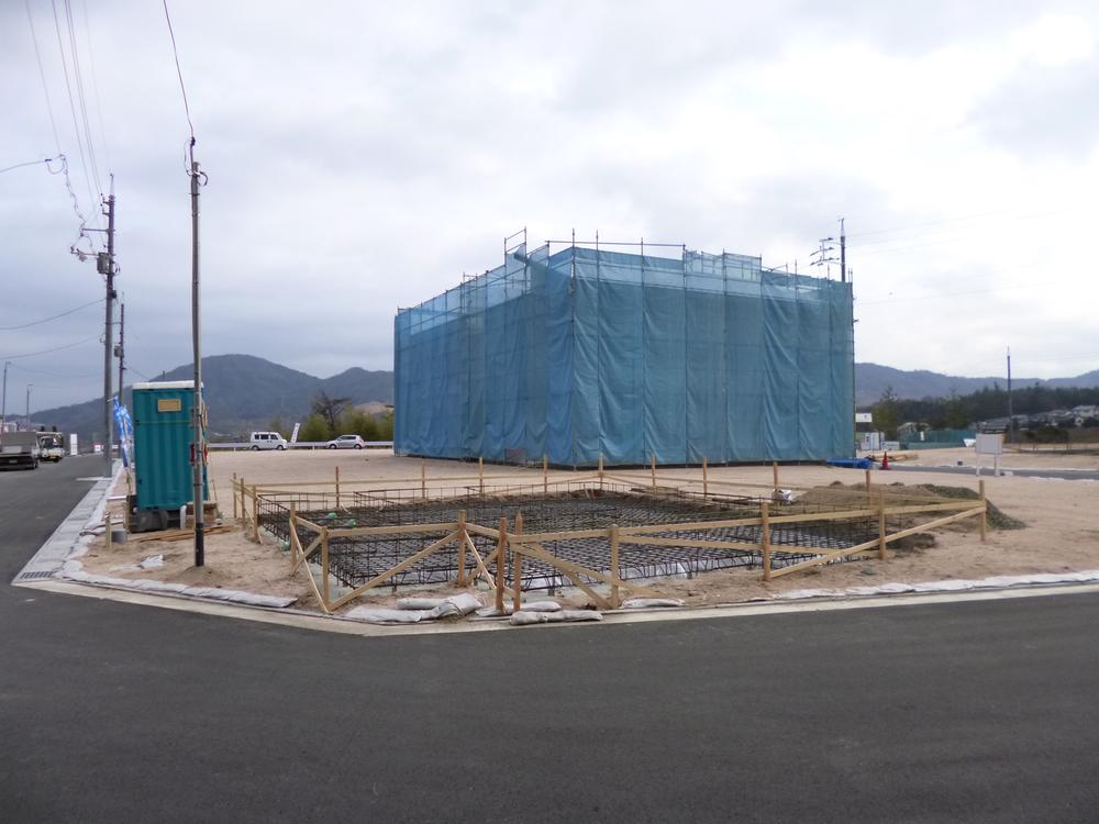 Local appearance photo. Local (12 May 2013) Shooting