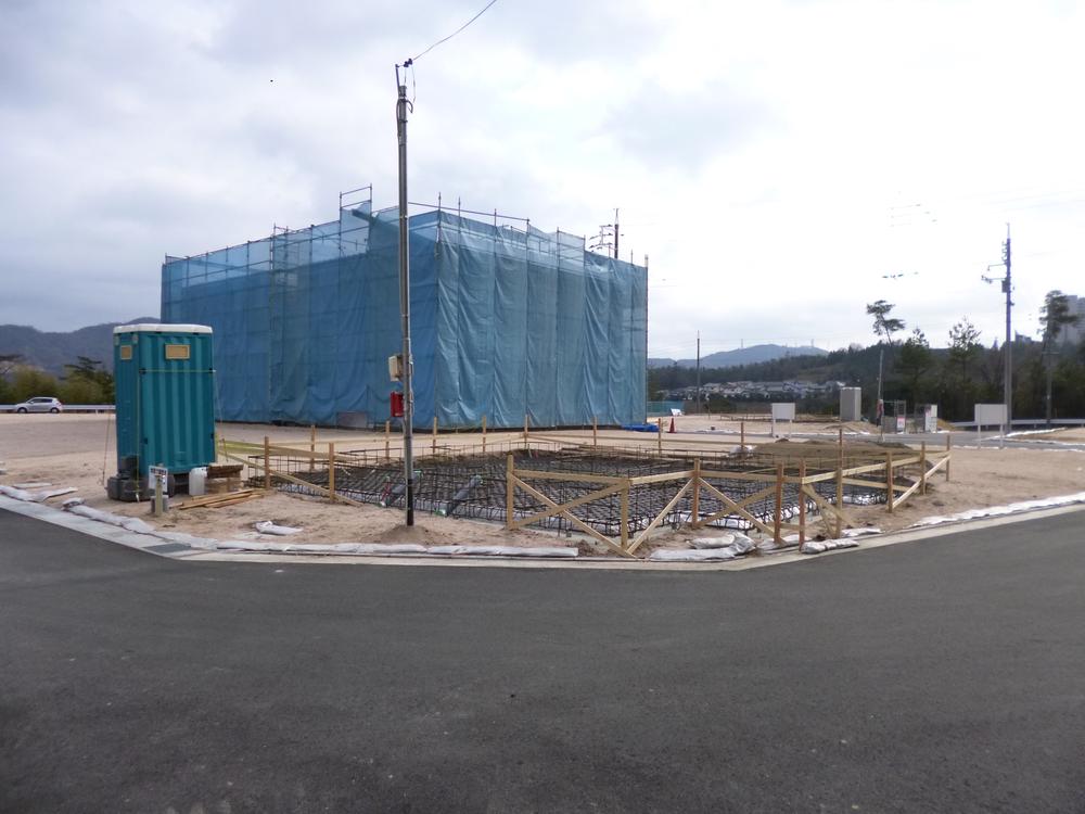 Local appearance photo. Local (12 May 2013) Shooting