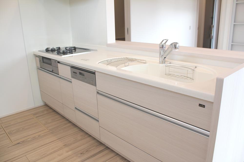 Kitchen.  ※ It is a photograph of our company of the same type Property.  There is the case that in fact a somewhat different. 