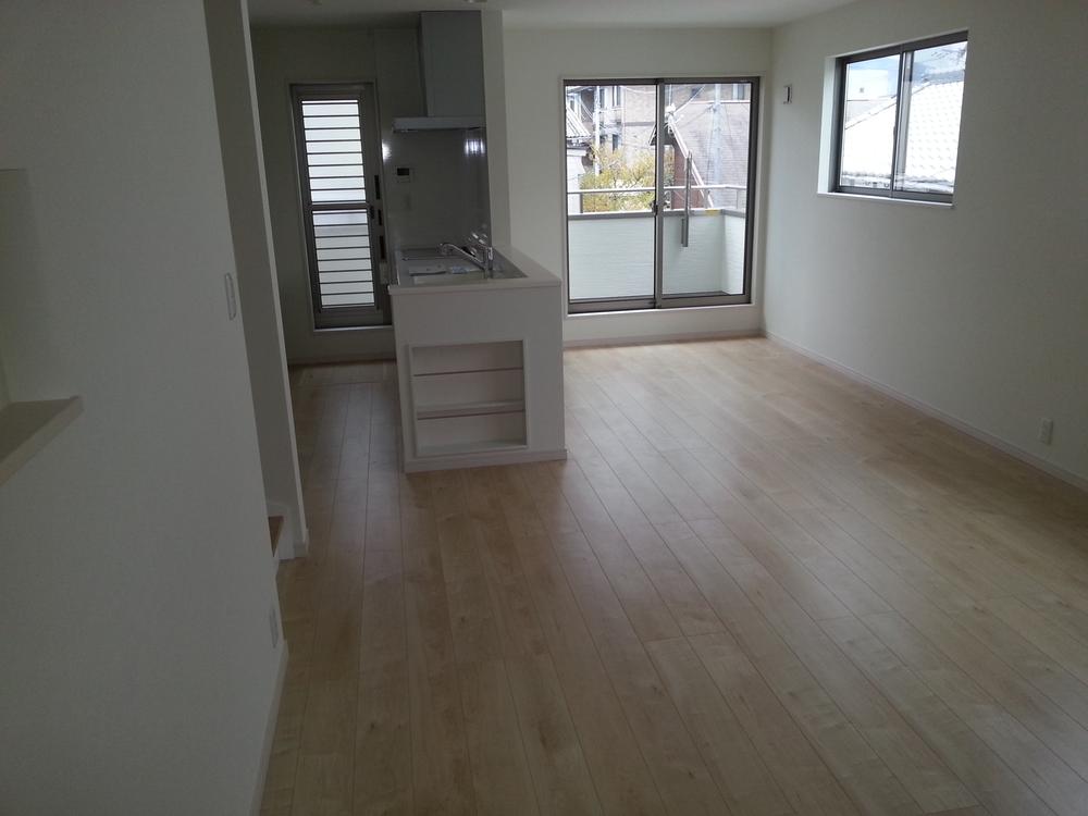 Living. Indoor (11 May 2012) shooting