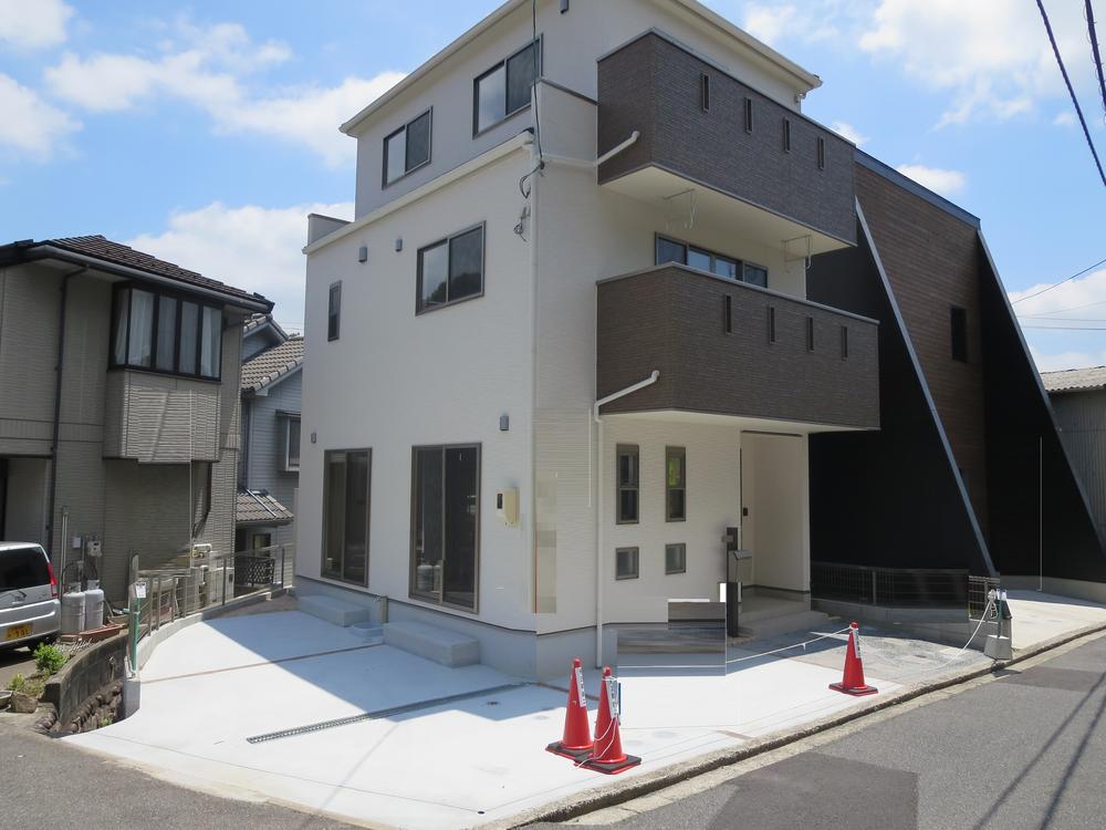 Local appearance photo. Parking can be full. 