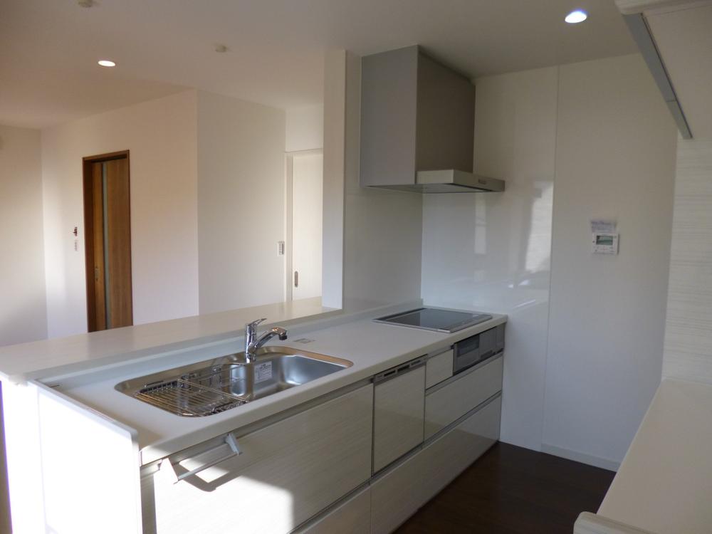 Kitchen. (November 2013) Shooting