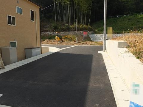 Local photos, including front road. November 8 shooting