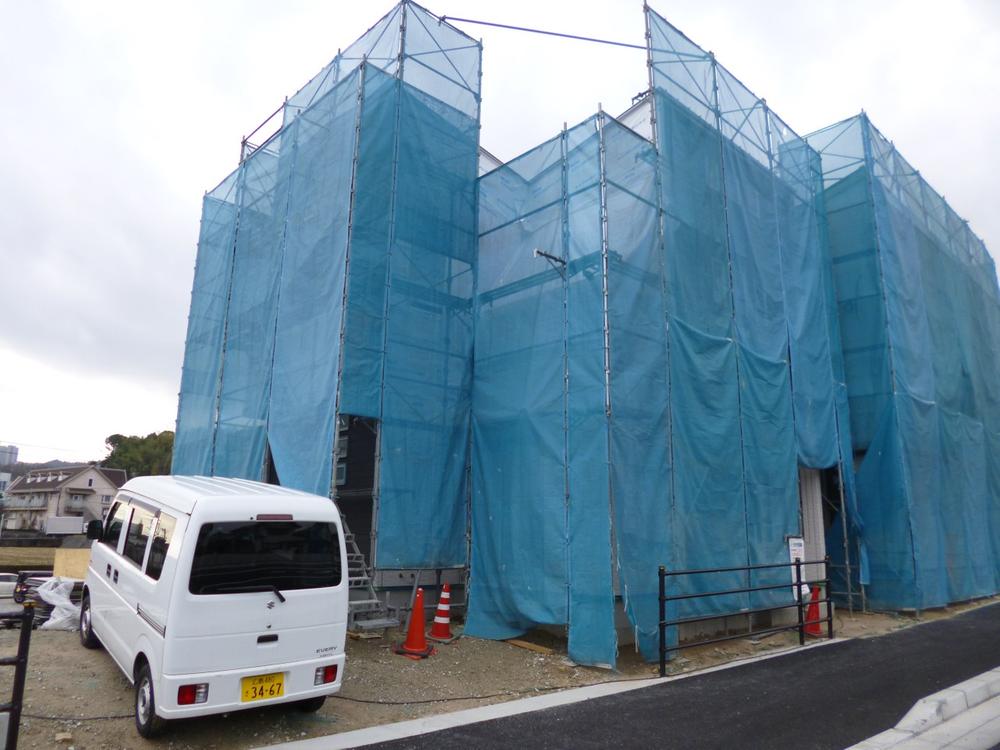 Local appearance photo. Local (12 May 2013) Shooting