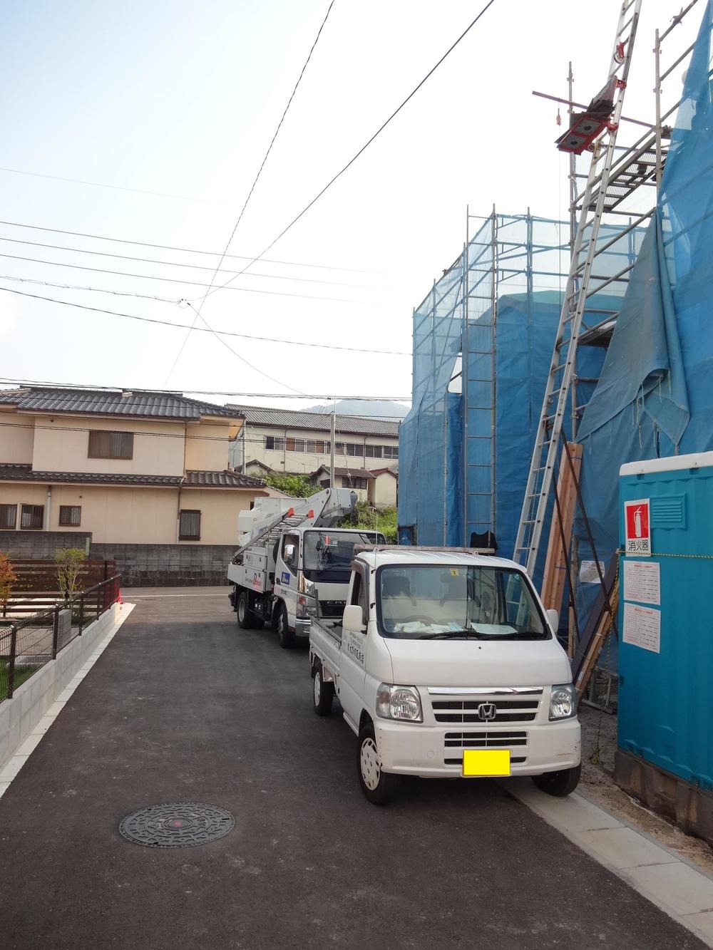 Local photos, including front road. Local (September 2013) Shooting