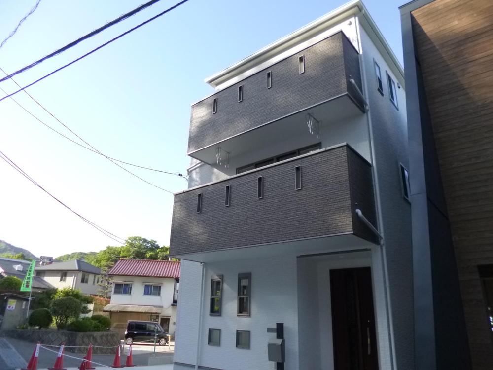 Local appearance photo. Local (April 2013) Shooting