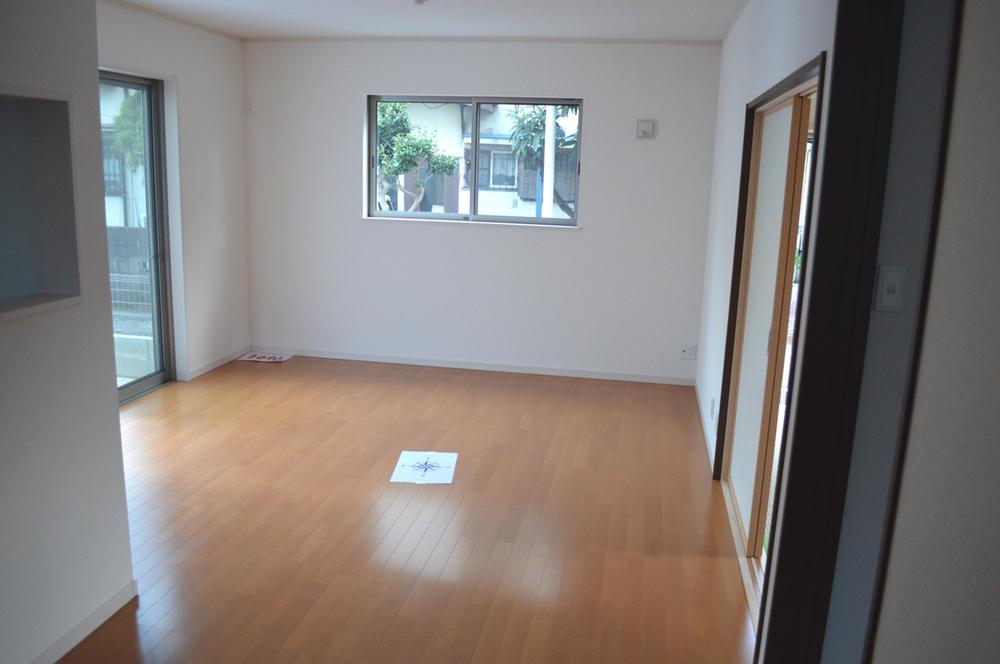 Living. Indoor (11 May 2011) Shooting