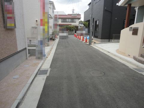 Local photos, including front road. August 6 shooting