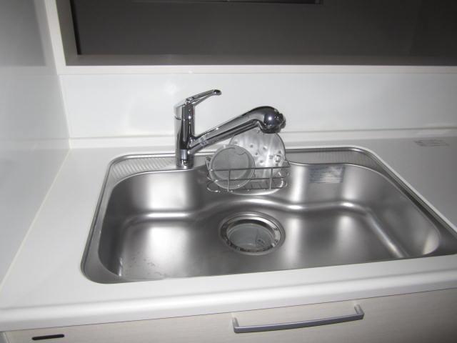 Kitchen. Room (August 2013) Shooting